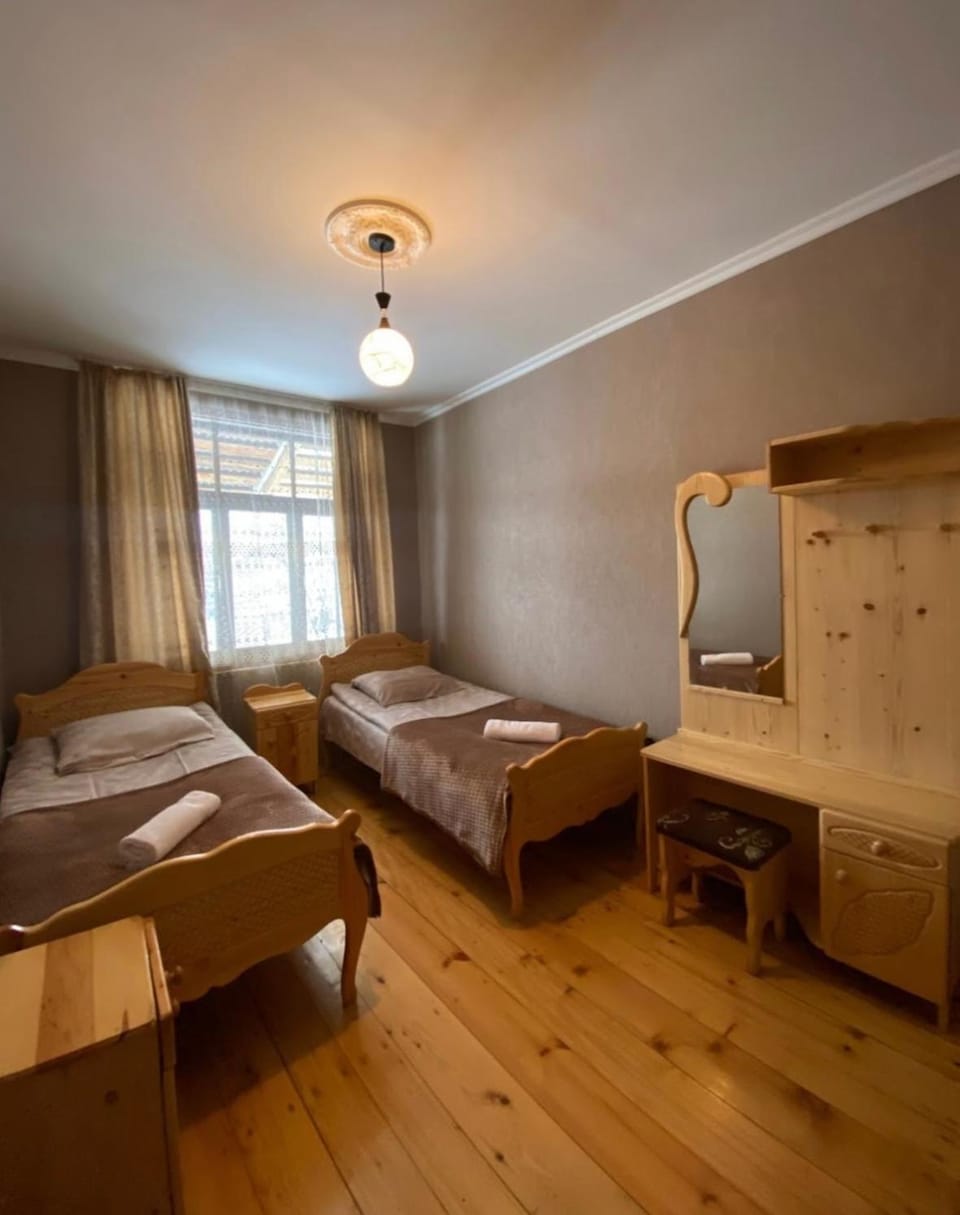 ELISO'S GUESTHOUSE Bed and Breakfast in Georgia