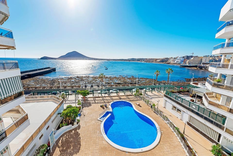 Property building, Natural landscape, Pool view, Sea view