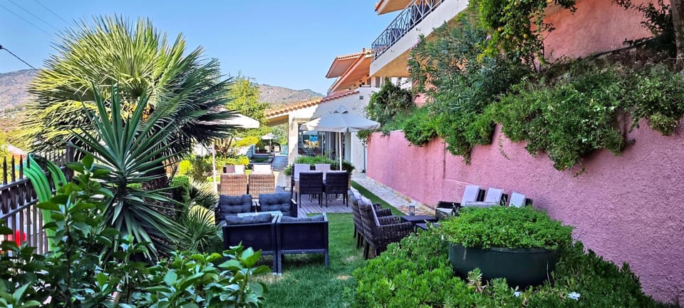 Sandy Bay Hotel Hotel in İzmir Province