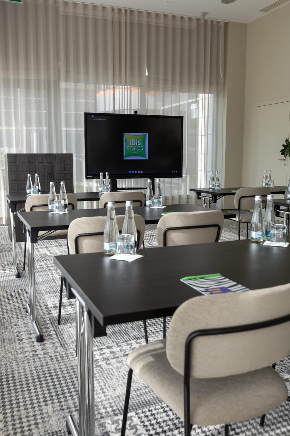 Evening entertainment, Meeting/conference room
