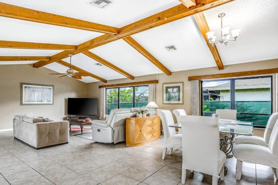 Mango House House in Cape Coral
