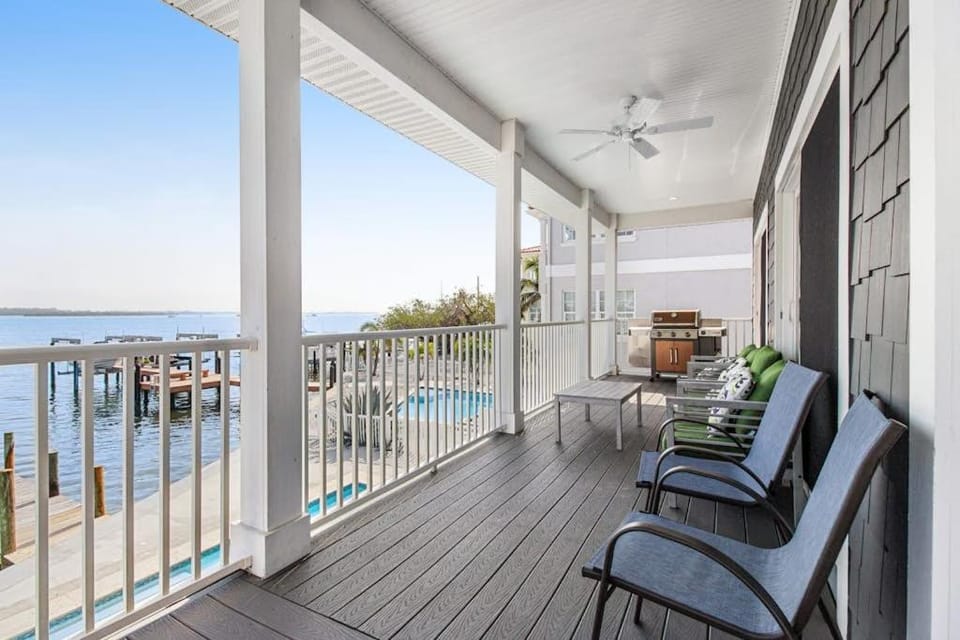 Bridgeview Retreat House in Bradenton Beach