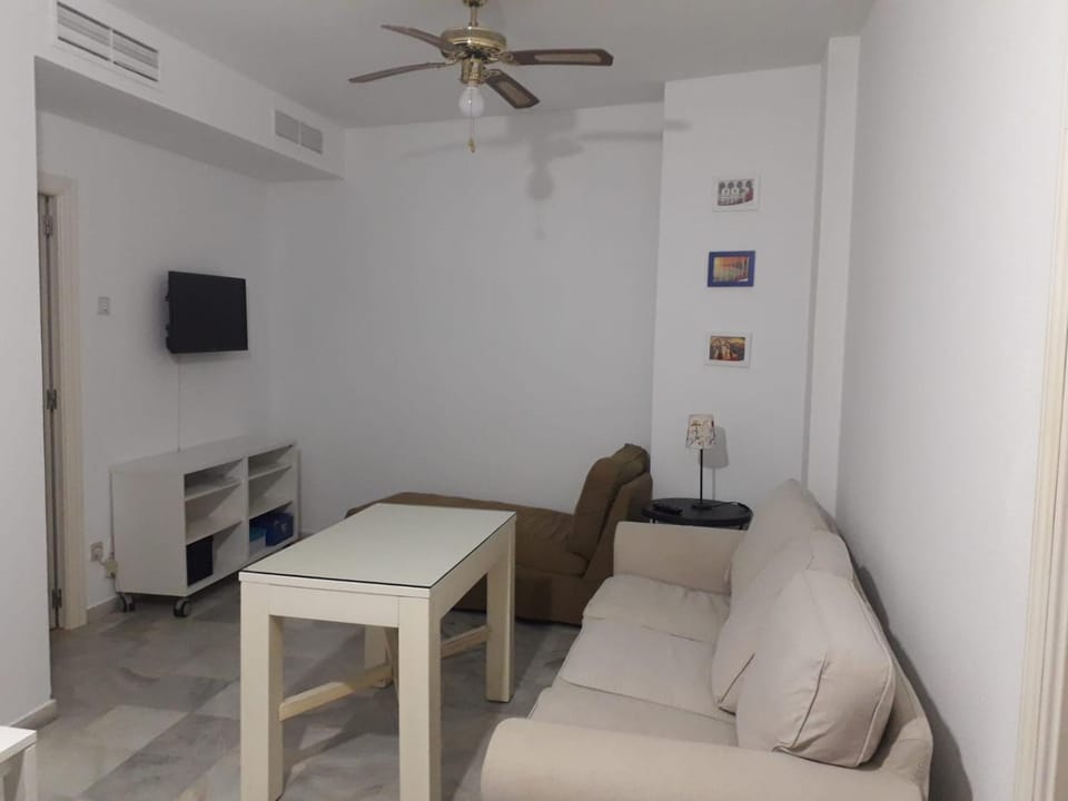 Two Bedrooms Leonor Davalos 2 Apartment in Seville