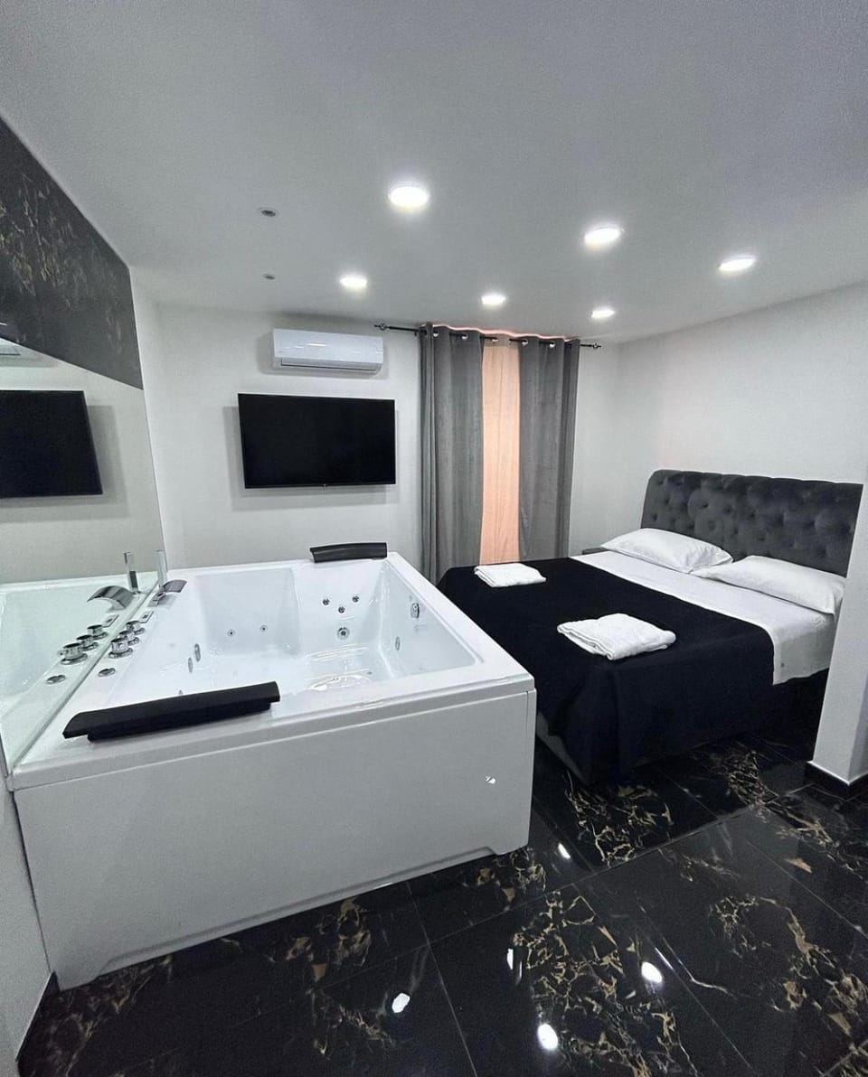 Valentino luxury suites Apartment in Naples