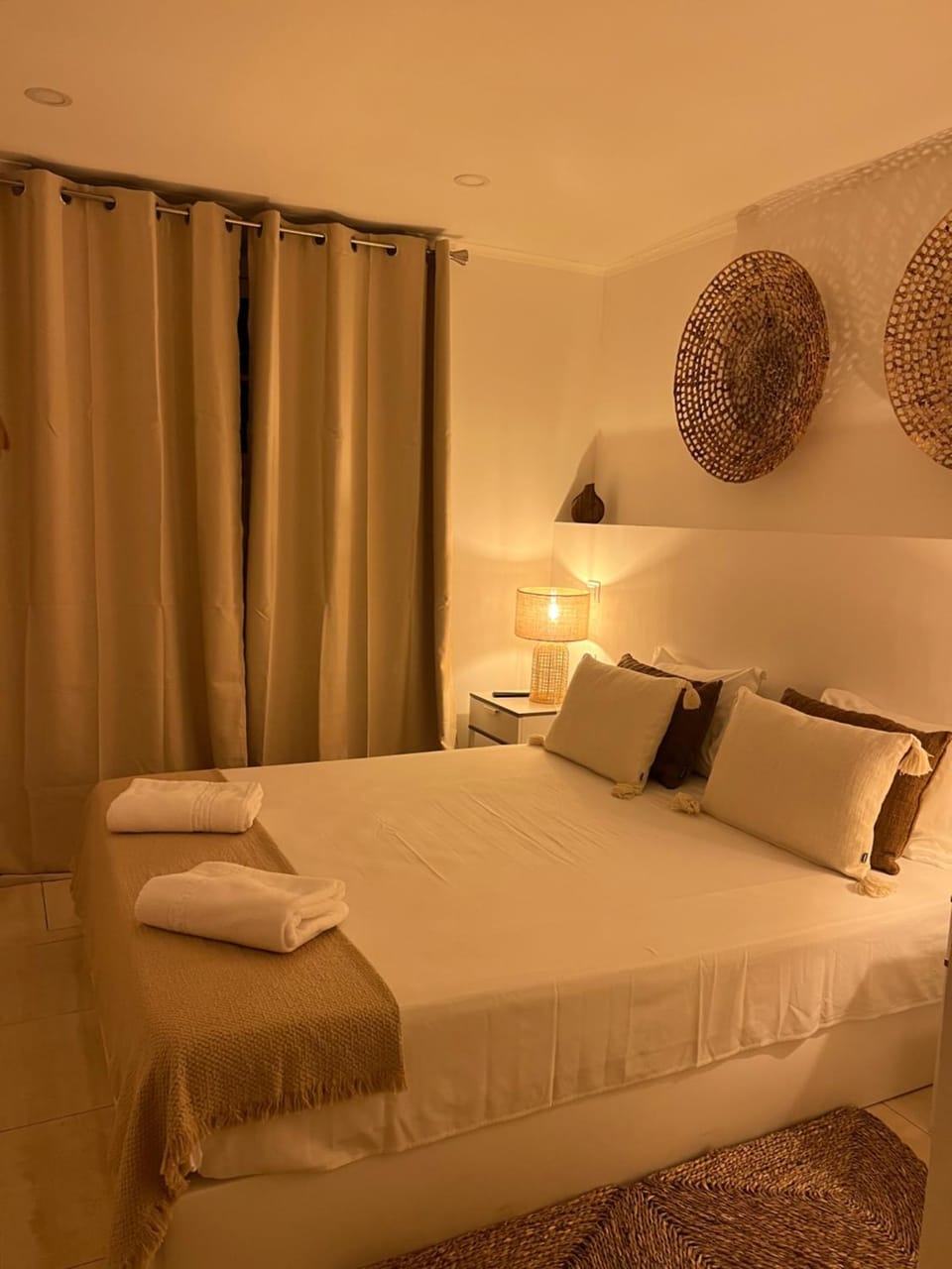 4U Lisbon VI Guesthouse Airport Bed and Breakfast in Lisbon