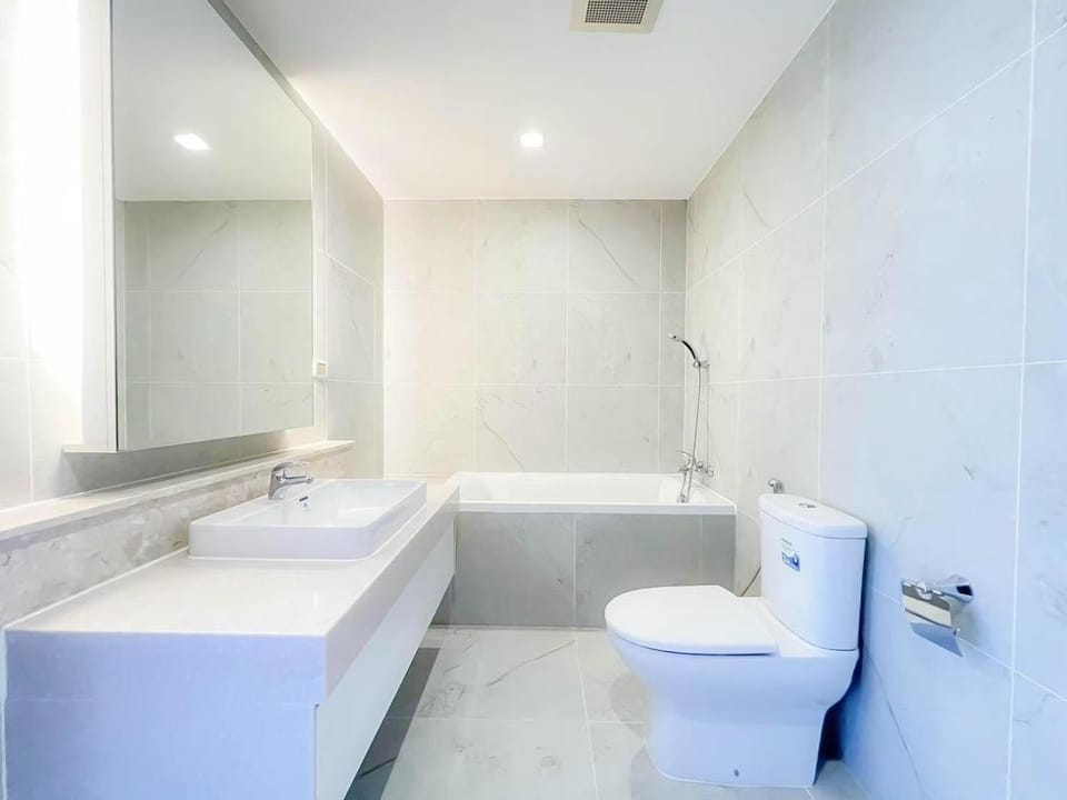 Shower, Toilet, Bathroom, Bath