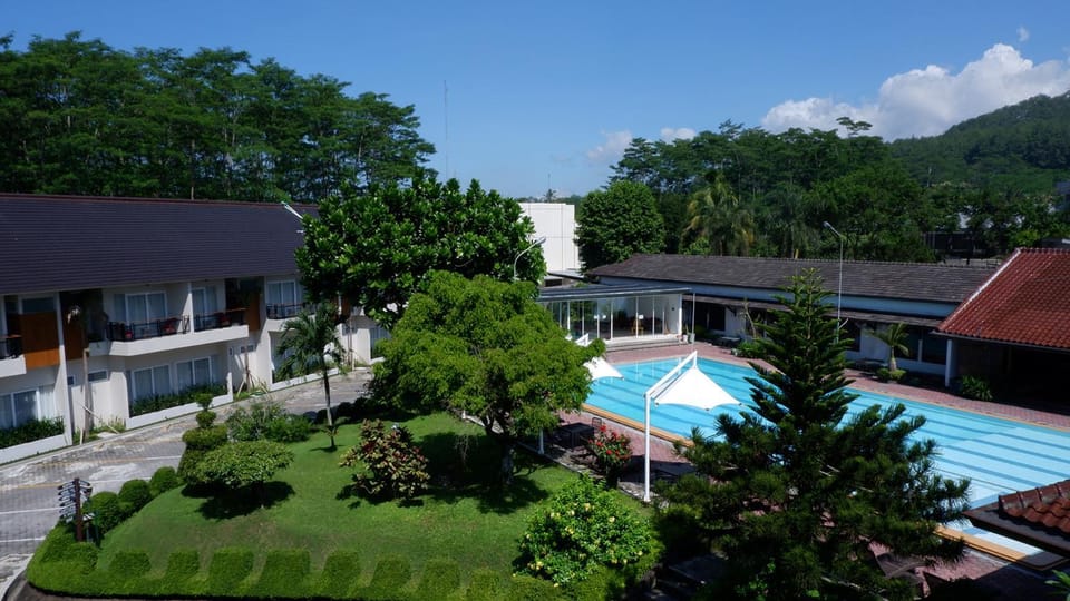 Property building, Swimming pool