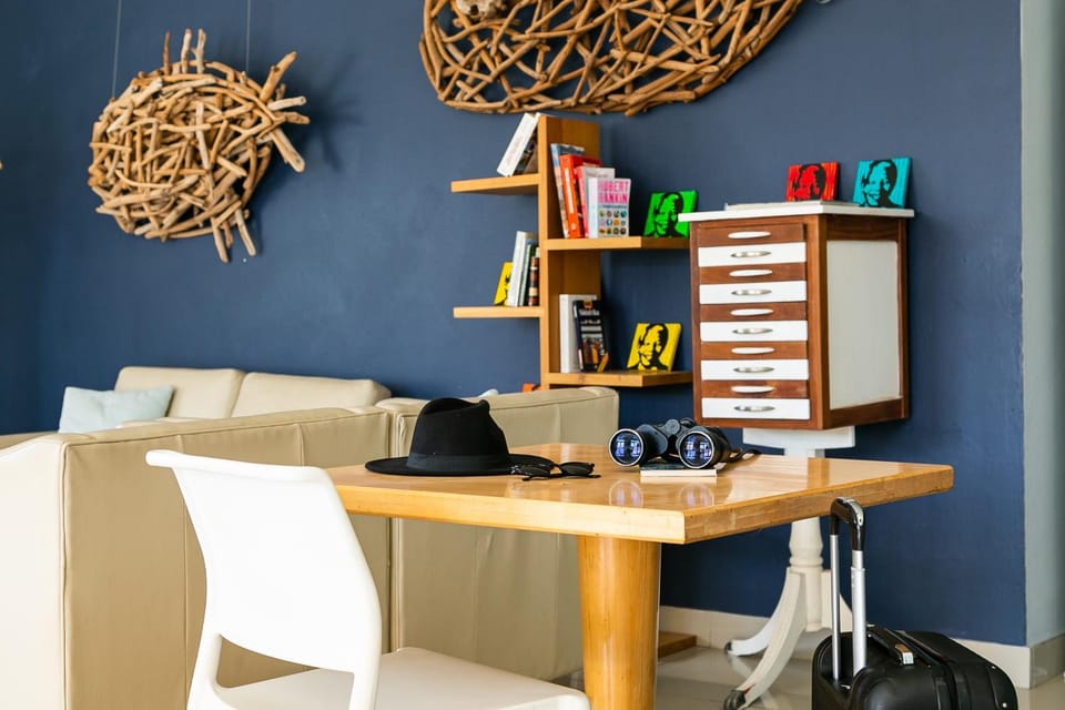 Library, Living room, Seating area