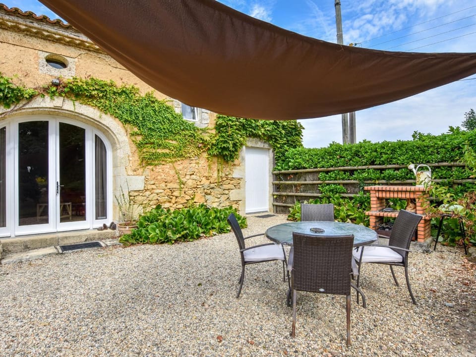 Property building, Balcony/Terrace