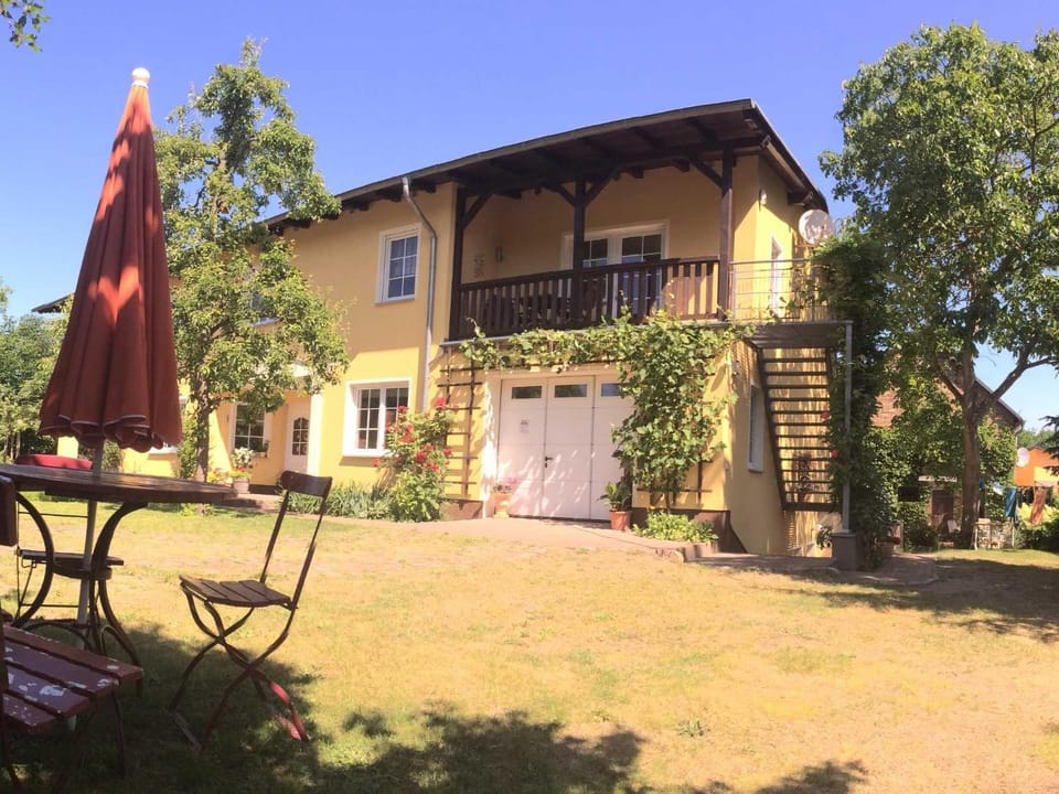 Property building, Garden