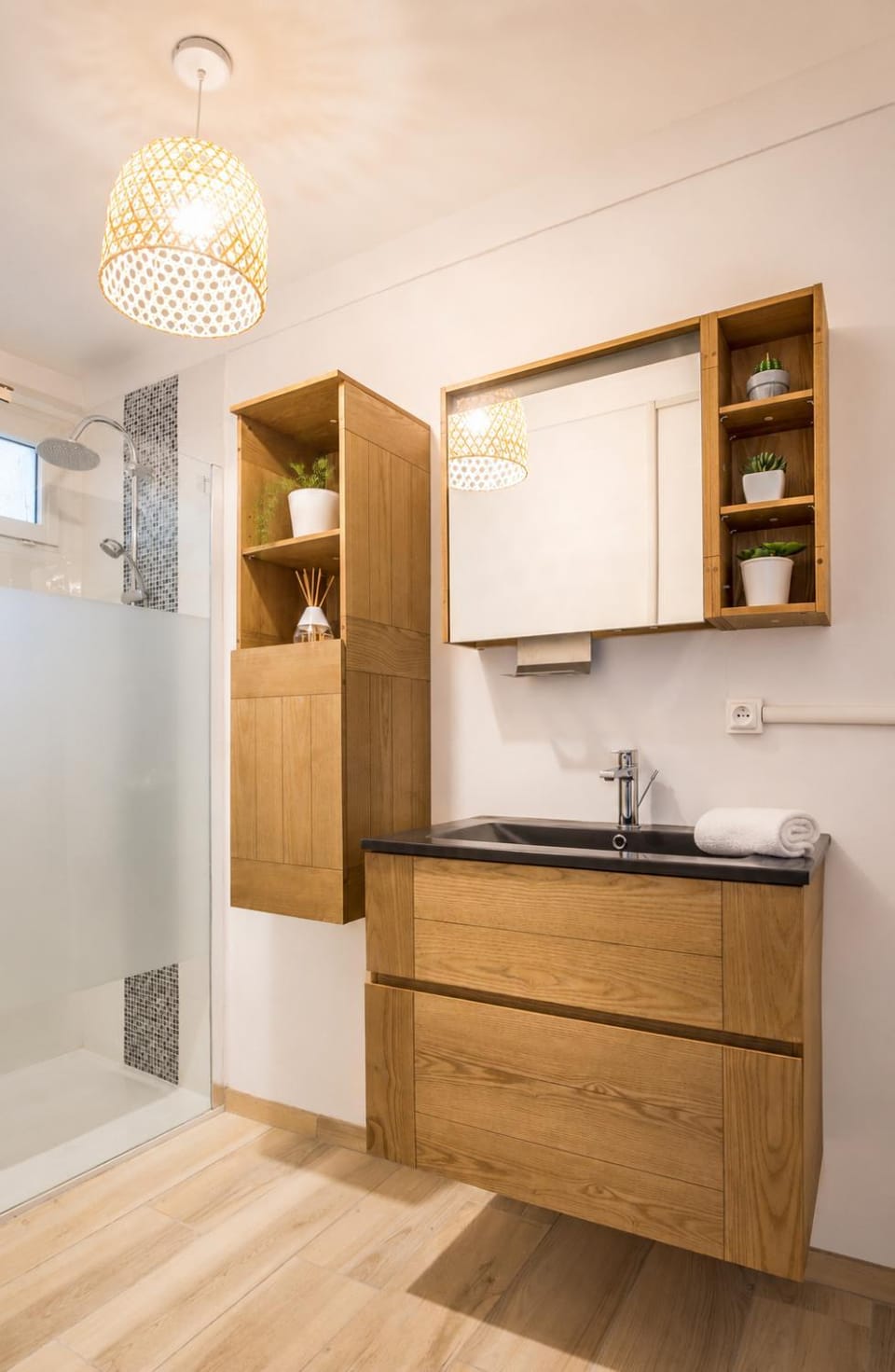 "COSY" Appartement confort de 50m2 à 150m de la Mer et du Centre ville, parking gratuit Apartment in Canet-en-Roussillon