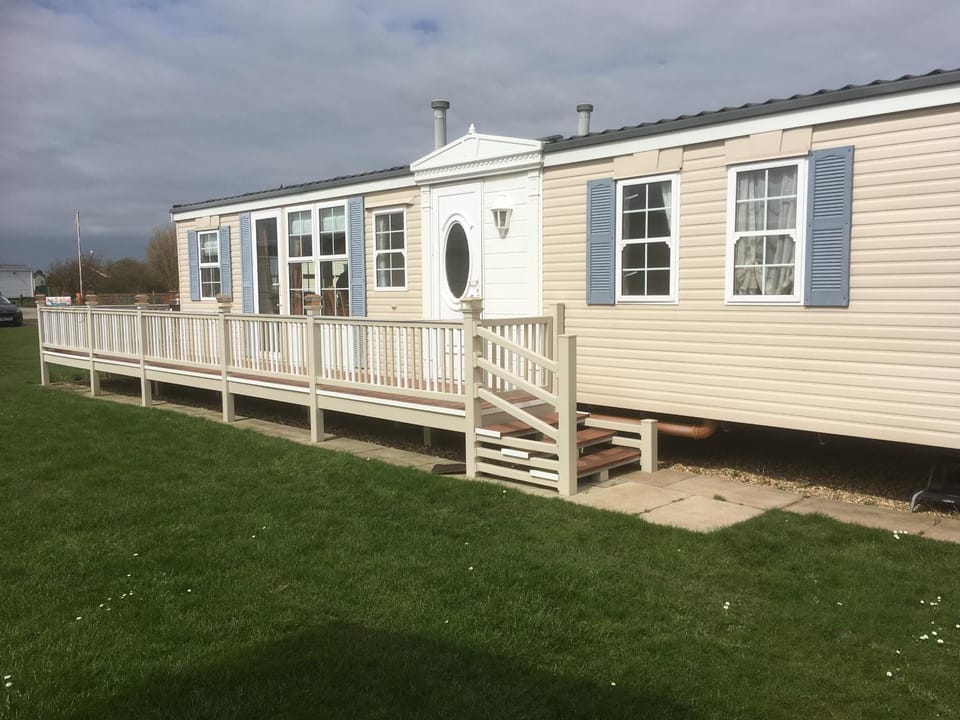 Golden palm resort skegness Campground/ 
RV Resort in Chapel Saint Leonards