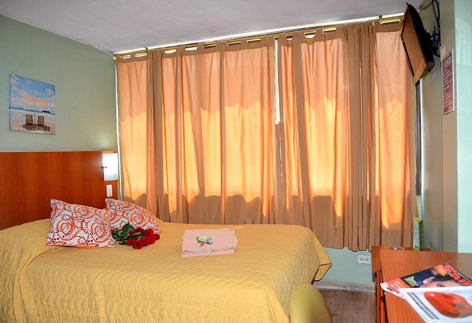 Hostal Terra 1 - ANDALUCÍA Hostel in Quito
