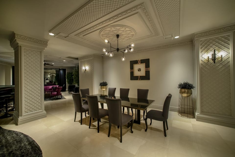 Lounge or bar