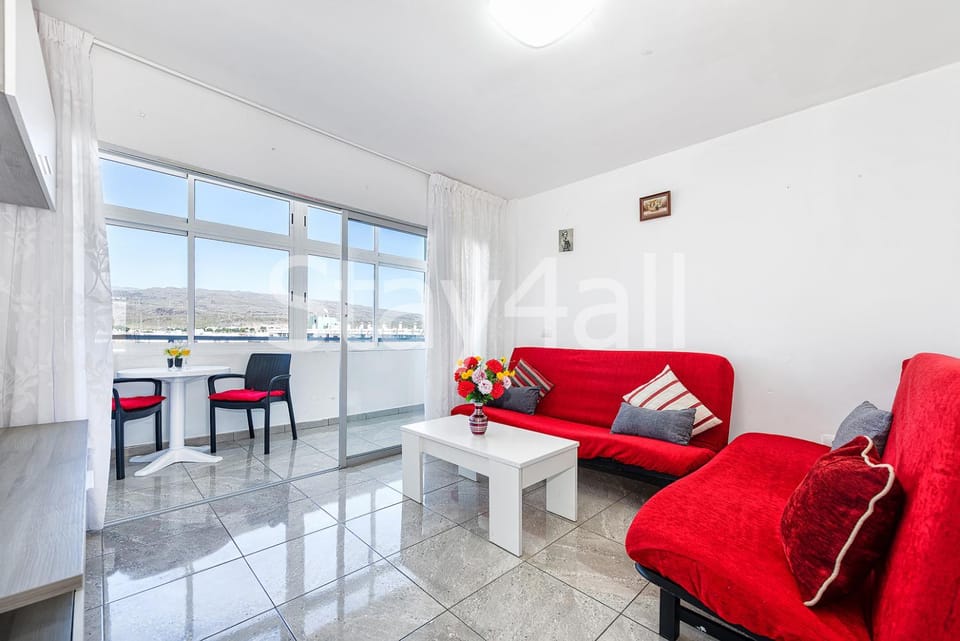 Living room, Mountain view