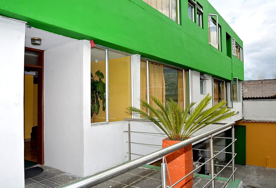 Hostal Terra 2 - EL CONDADO Hostel in Quito