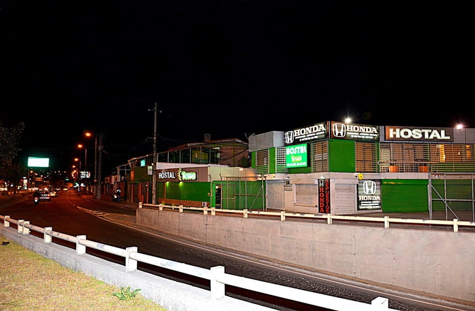 Hostal Terra 4 - EL LABRADOR Hostel in Quito