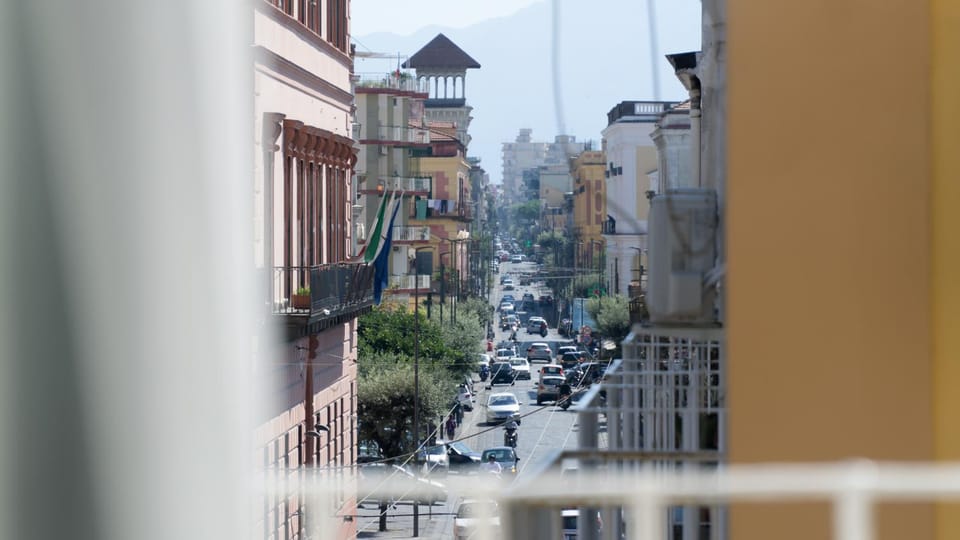 Neighbourhood, Street view