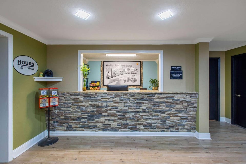 Lobby or reception, On site