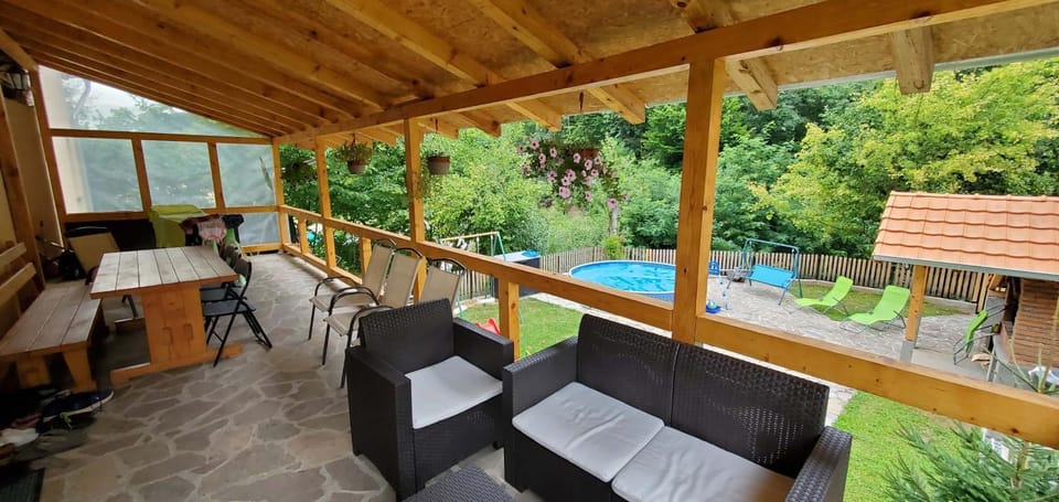 Garden, Balcony/Terrace, Seating area, Garden view, Pool view, Swimming pool