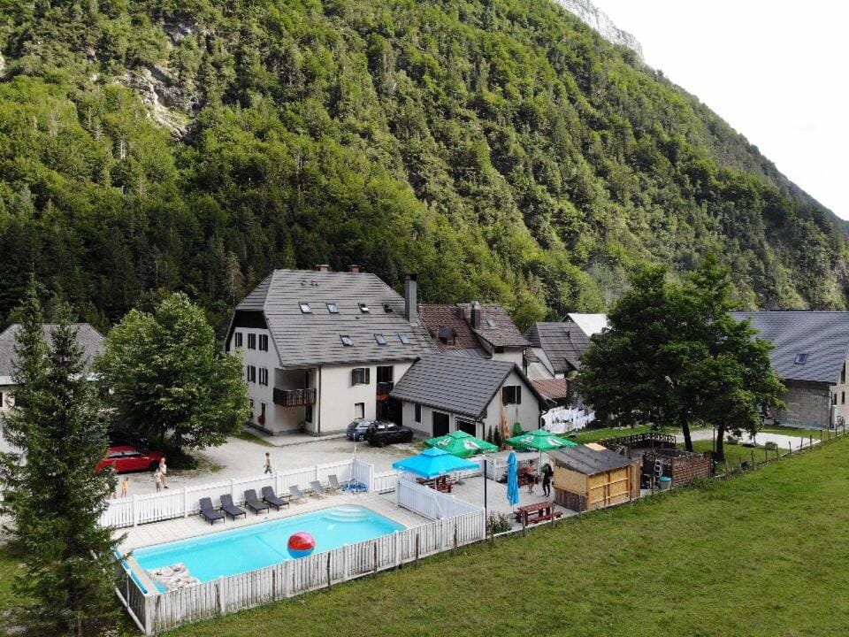 Mountain view, Swimming pool, Swimming pool
