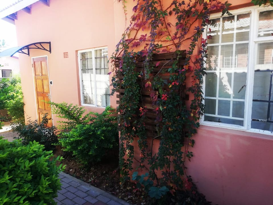 Property building, Garden, Garden view