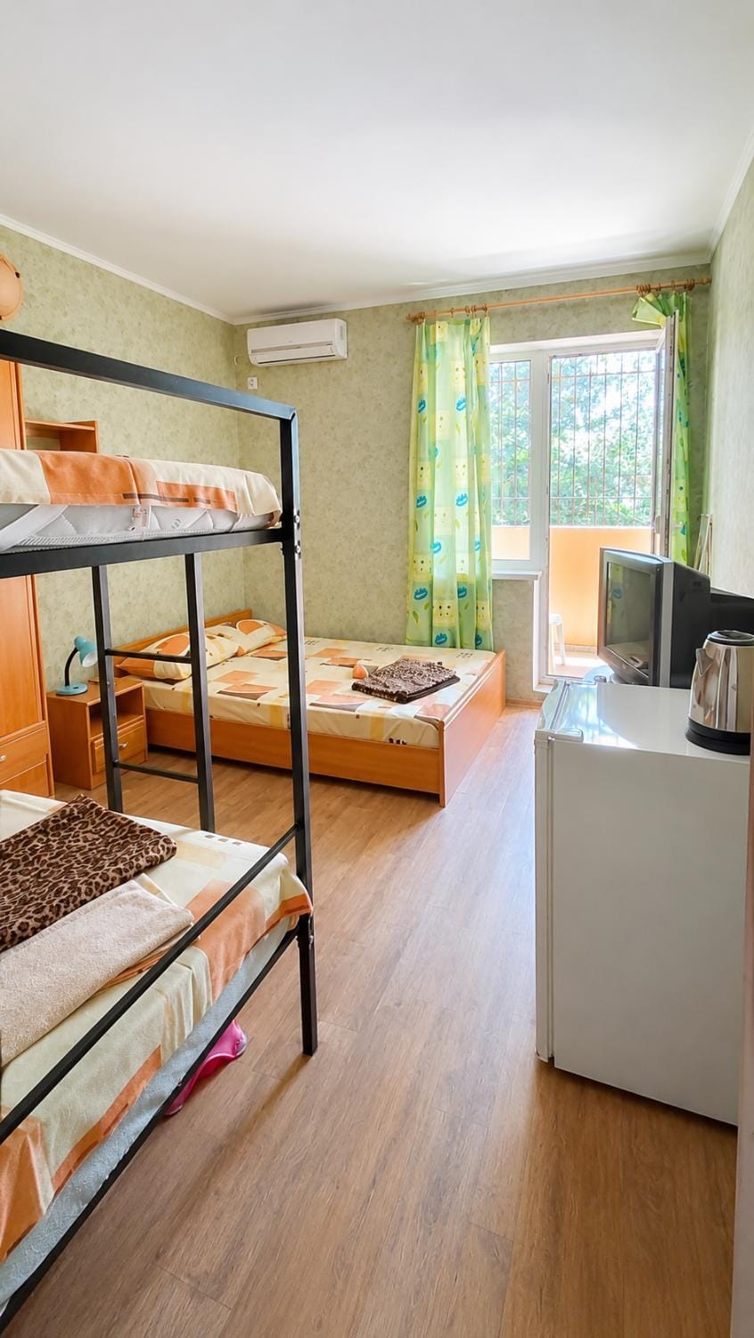 Photo of the whole room, bunk bed