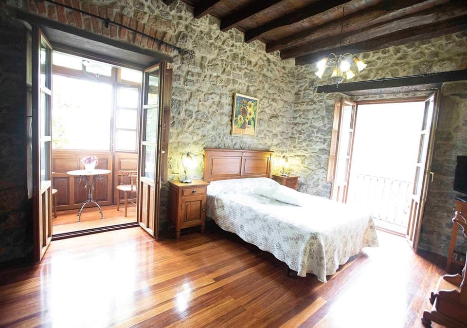 La Vega de Pendueles Country House in Cantabria