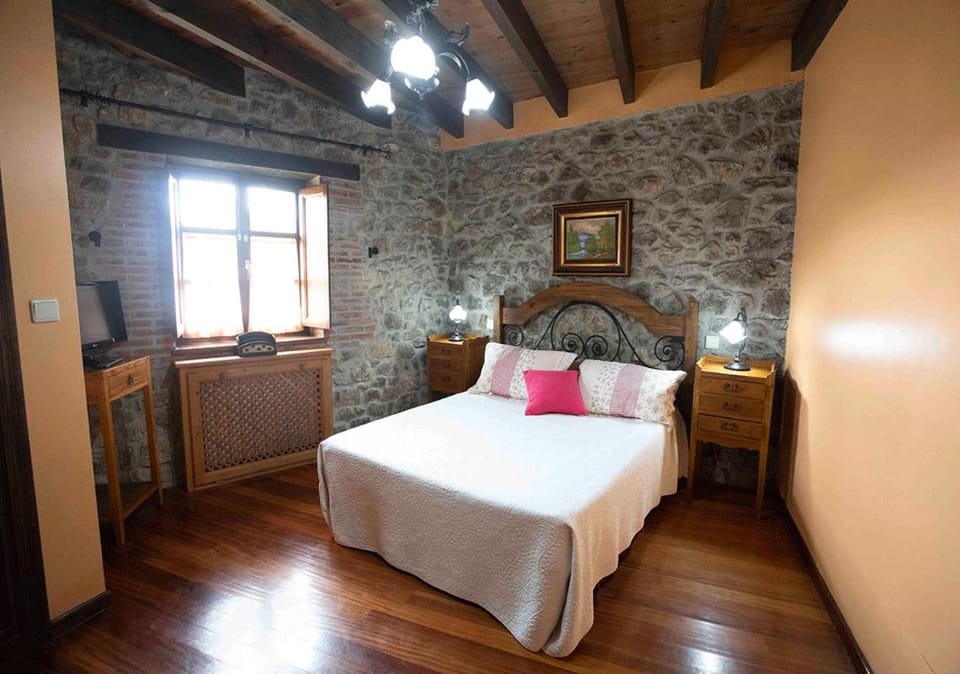 La Vega de Pendueles Country House in Cantabria