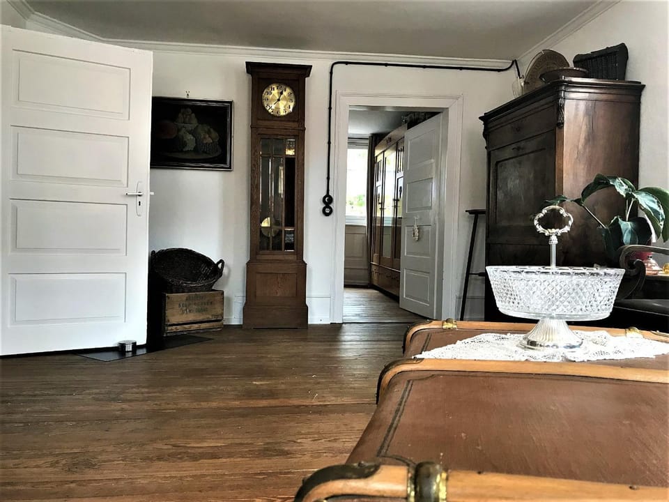 Property building, Living room
