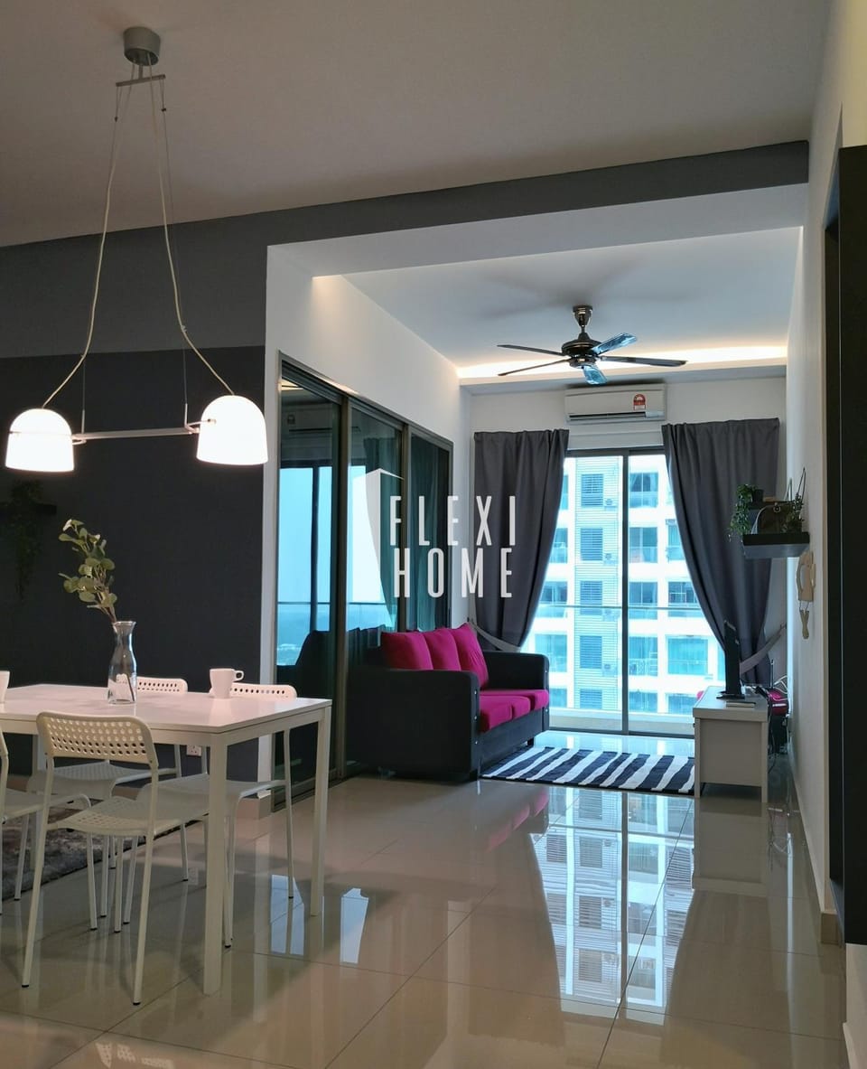 TV and multimedia, Living room, Seating area, Dining area