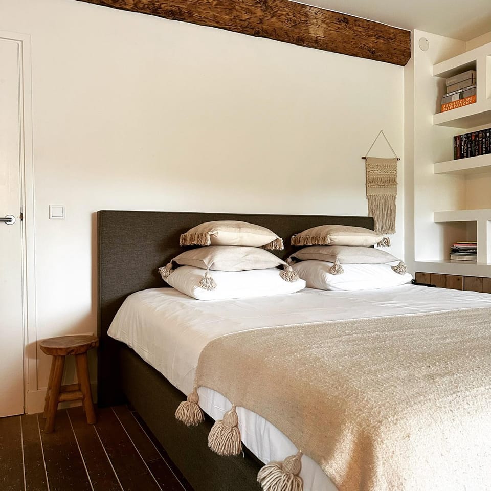 B&B No. 42 Bed and Breakfast in Limburg (province)