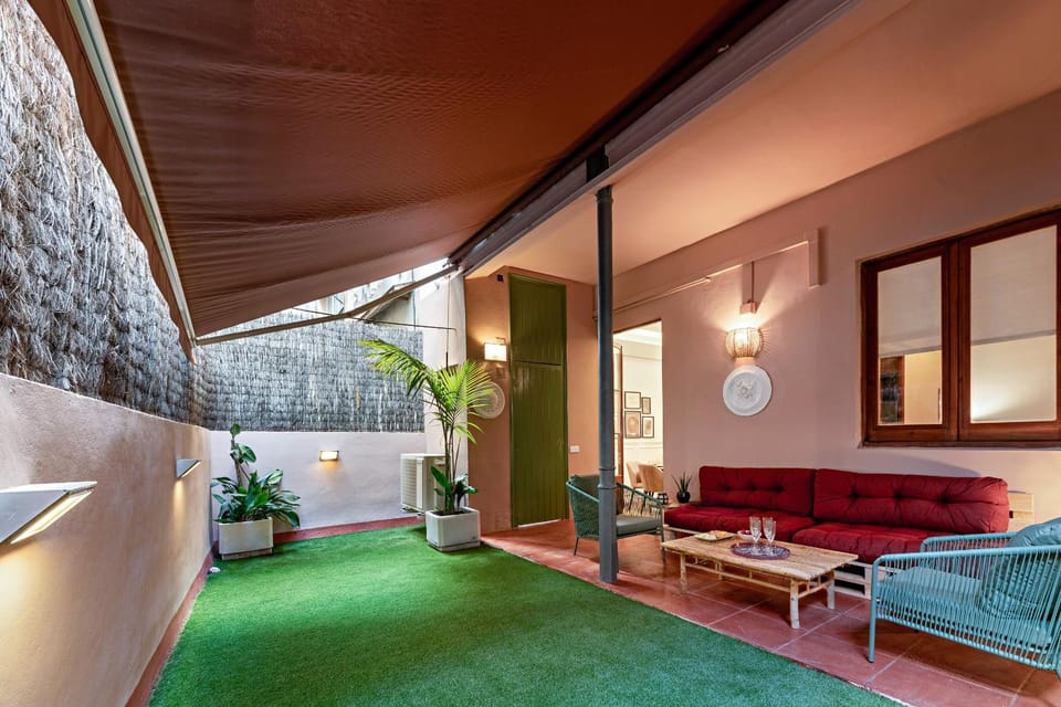 Patio, Balcony/Terrace, Seating area