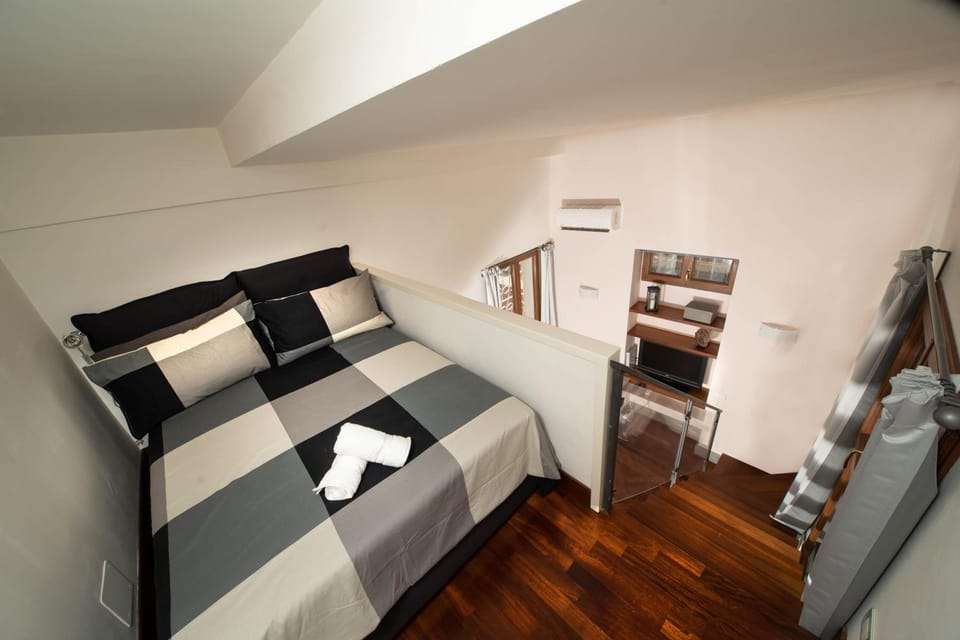 Suite Rodinò Apartment in Naples