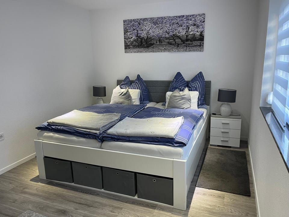 Bed, Bedroom