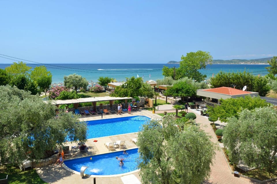 Day, Summer, On site, Pool view, Area and facilities, Swimming pool