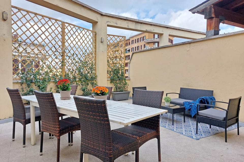 Patio, Balcony/Terrace