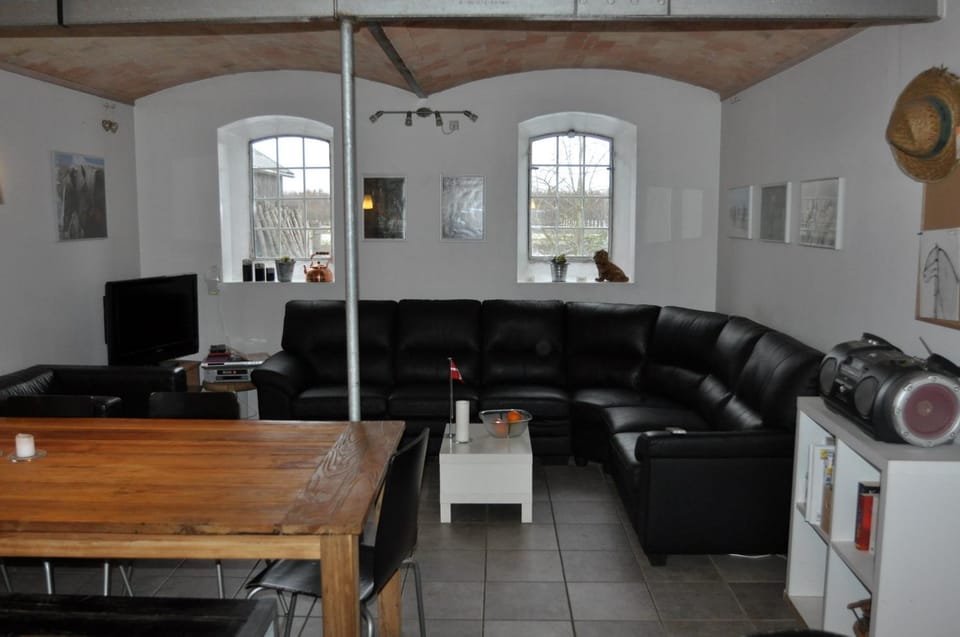 Living room, Photo of the whole room