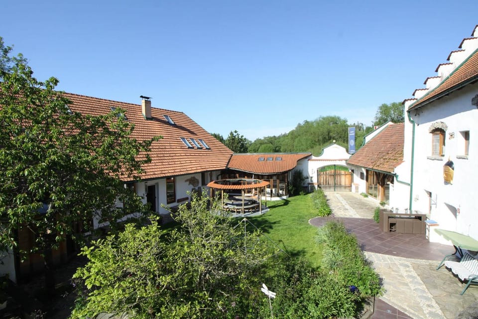 Property building, Patio, Bird's eye view, BBQ facilities, Garden, Banquet/Function facilities, Garden view