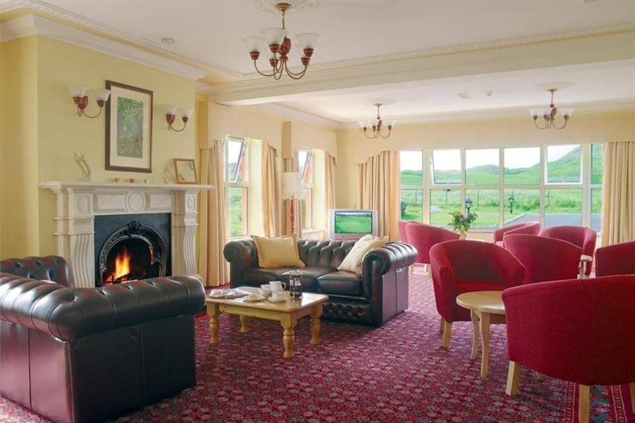 TV and multimedia, Living room, Lounge or bar