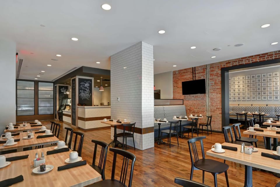 Dining area, Breakfast