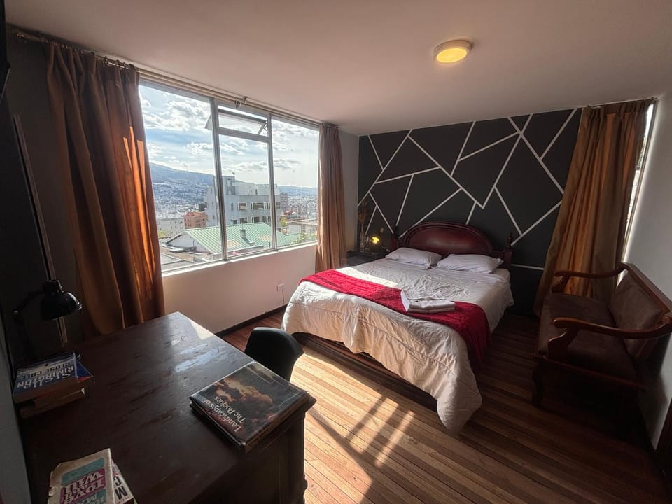 Bed, Bedroom, Mountain view