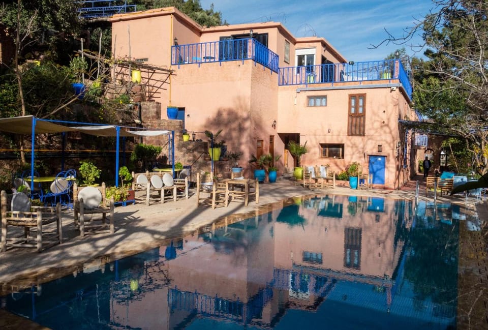 Property building, Swimming pool