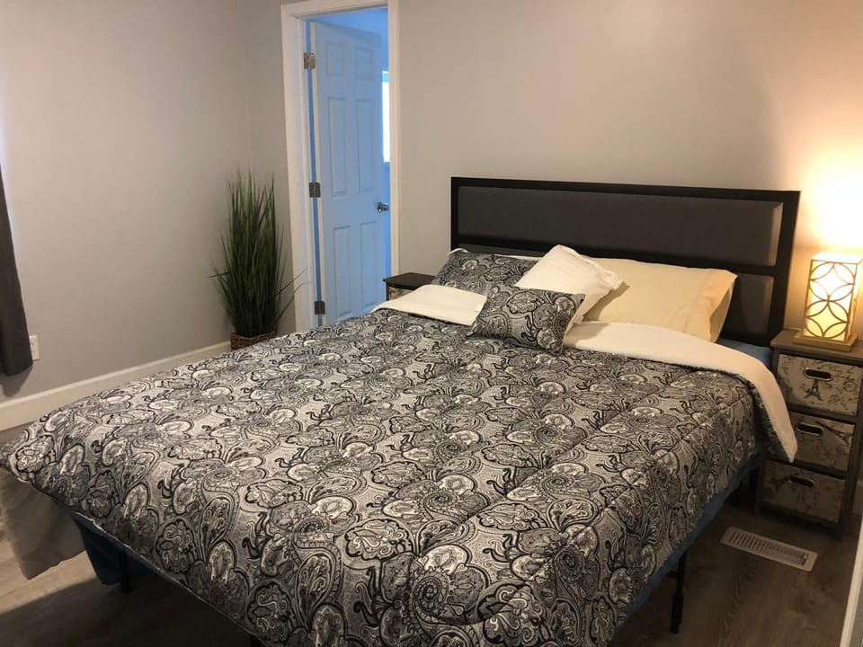 Niagara Falls (USA) Minutes to EVERYTHING House in Niagara Falls