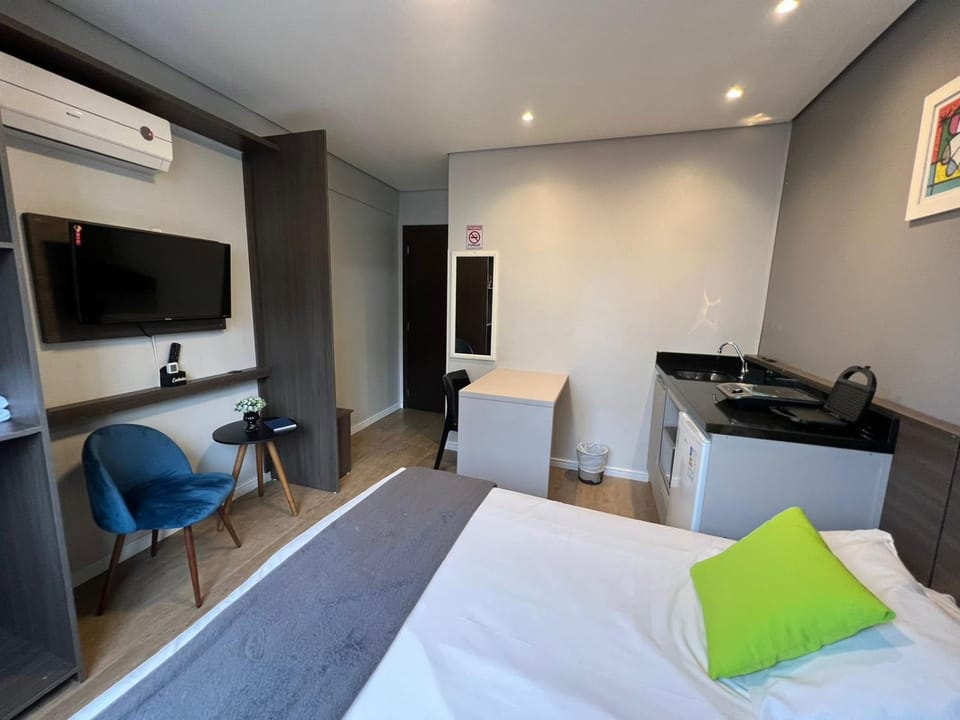 Rezende Suítes Hotel in Camboriú
