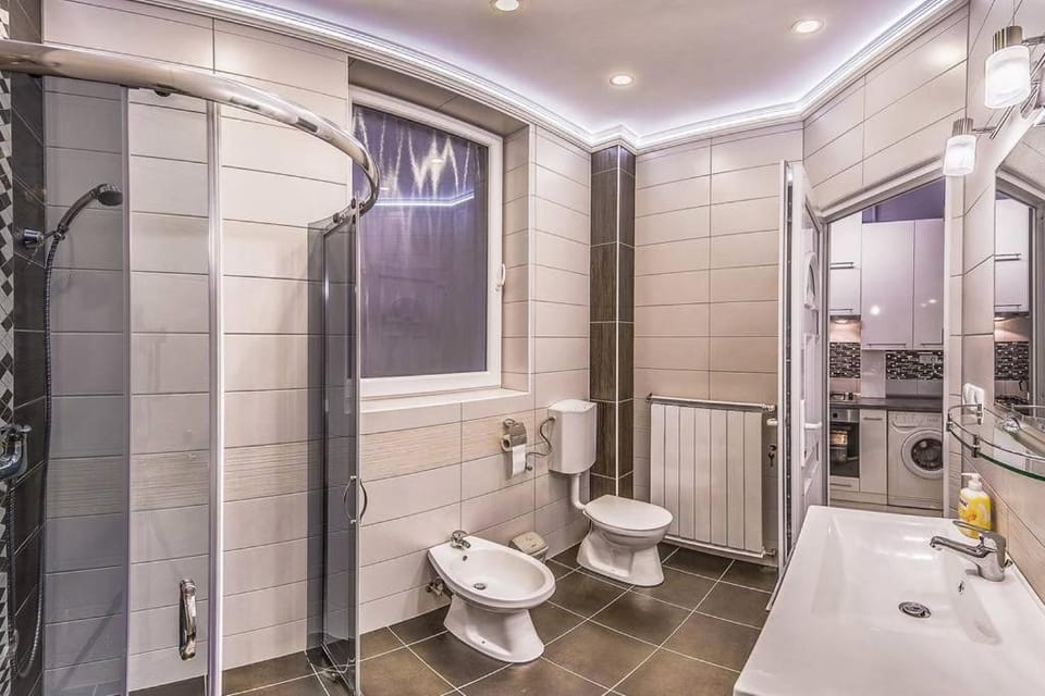 Oktogon Downtown Studio Apartment in Budapest