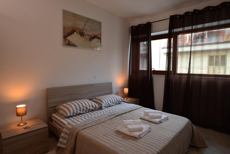 Bedroom, Facility for disabled guests