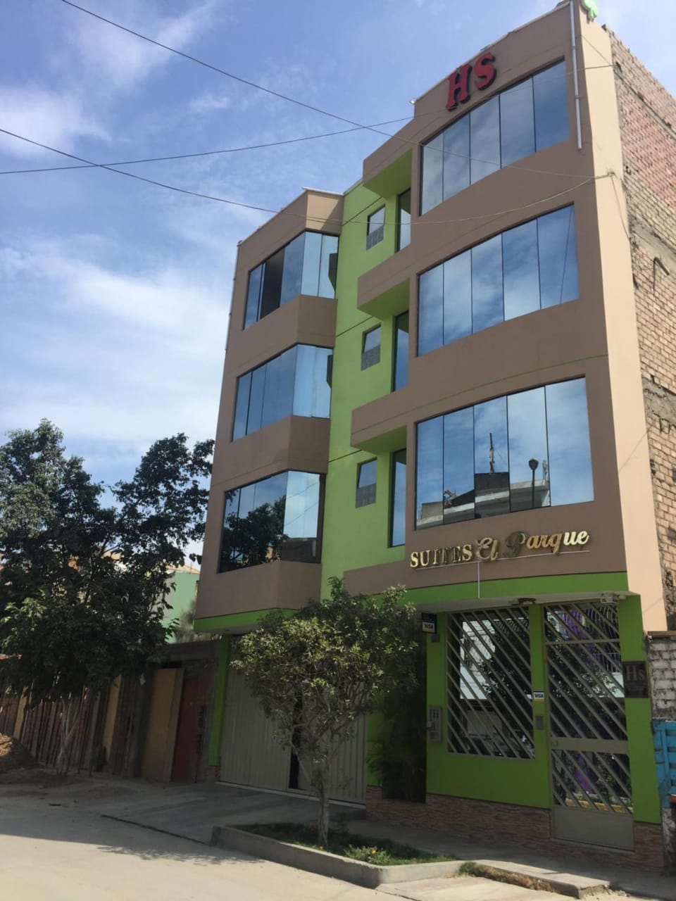 Property building, Facade/entrance