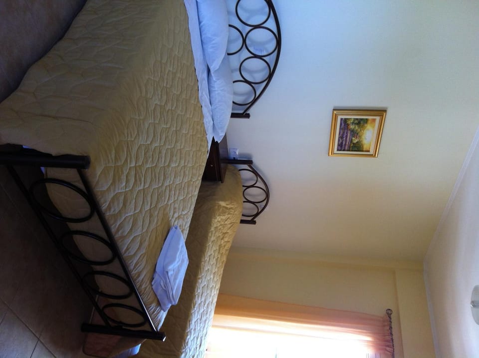 Bed, Day