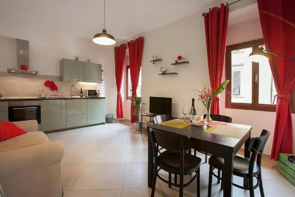 TV and multimedia, Kitchen or kitchenette, Living room, Dining area
